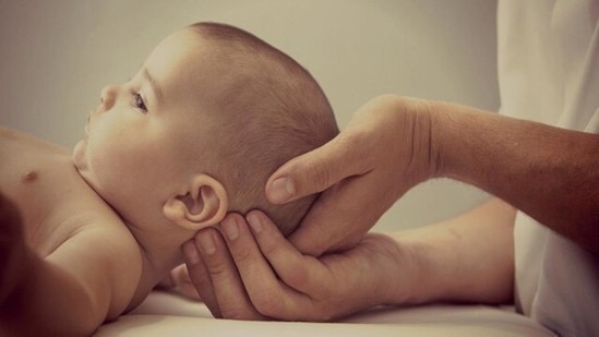 Plagiocefalia, perchè la terapia manuale