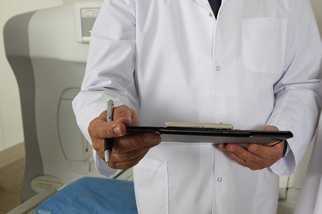 L'Osteopatia con la Manipolazione vertebrale dorsale migliora il dolore cervicale